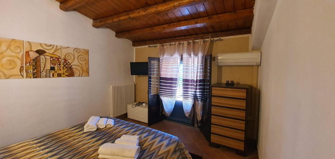 Villa Marianna Con Piscina Privata Ampi Spazi Esterni E Wifi Free Трабія Екстер'єр фото