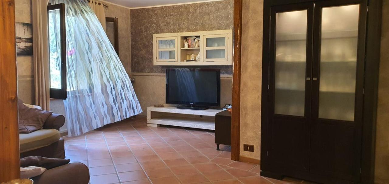 Villa Marianna Con Piscina Privata Ampi Spazi Esterni E Wifi Free Трабія Екстер'єр фото