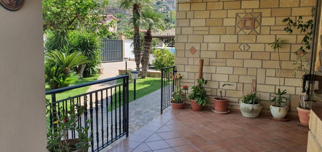 Villa Marianna Con Piscina Privata Ampi Spazi Esterni E Wifi Free Трабія Екстер'єр фото