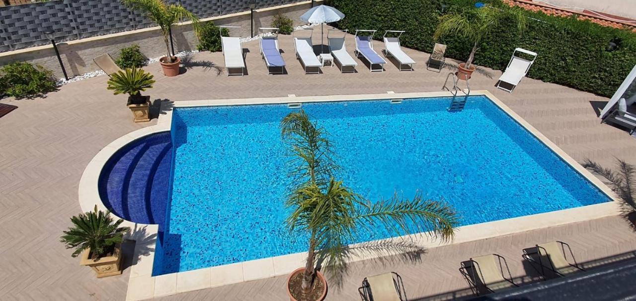 Villa Marianna Con Piscina Privata Ampi Spazi Esterni E Wifi Free Трабія Екстер'єр фото