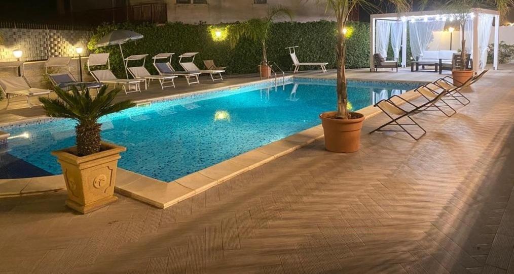 Villa Marianna Con Piscina Privata Ampi Spazi Esterni E Wifi Free Трабія Екстер'єр фото
